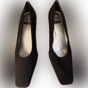 Stuart Weitzman black fabric kitten heel pumps, 8, 90’s vintage EUC